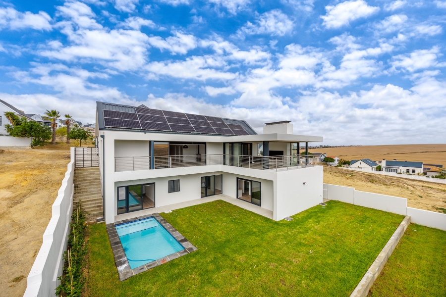 5 Bedroom Property for Sale in Mount Royal Golf Estate Western Cape